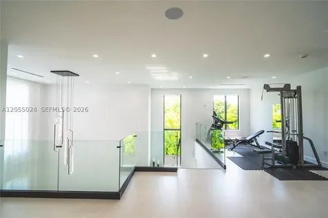 9330 SW 34th Street Miami FL 33165