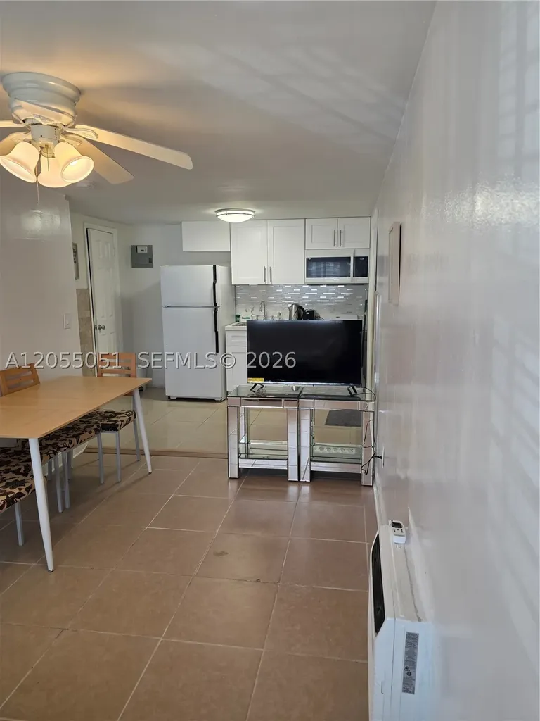 5712 Hollywood Boulevard Hollywood FL 33021