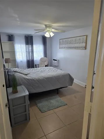 5712 Hollywood Boulevard Hollywood FL 33021