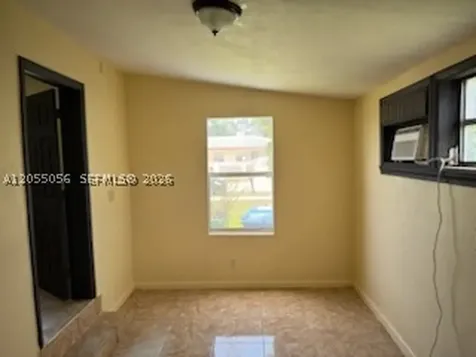 863 NW 139th Street Miami FL 33168