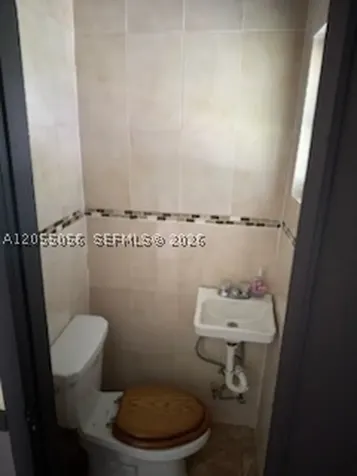 863 NW 139th Street Miami FL 33168