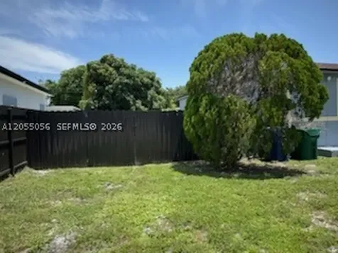863 NW 139th Street Miami FL 33168