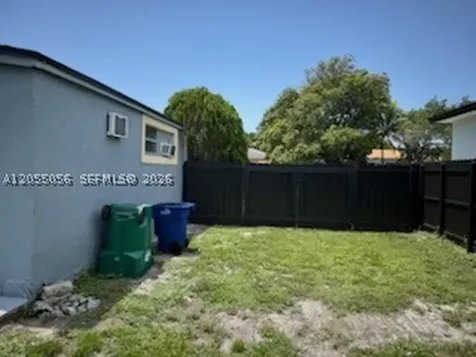 863 NW 139th Street Miami FL 33168