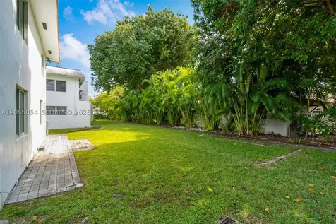 560 NE 63rd Street Miami FL 33138