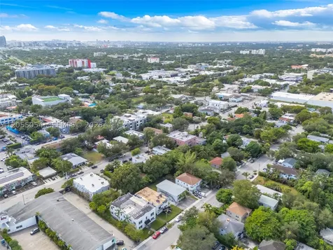 560 NE 63rd Street Miami FL 33138