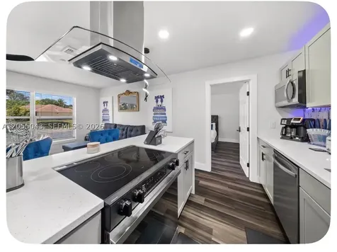 466 SW Prado Avenue Port St. Lucie FL 34983