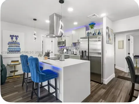 466 SW Prado Avenue Port St. Lucie FL 34983