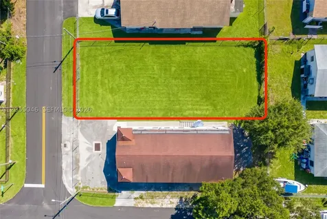 2990 NW 48th Street Miami FL 33142