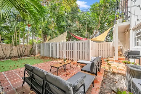 426 NE 26th Street Miami FL 33137