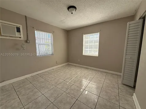 6901 NW 8th Avenue Miami FL 33150