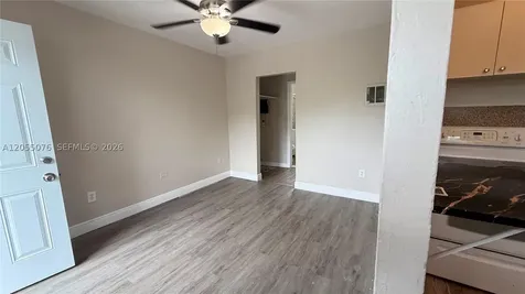 6901 NW 8th Avenue Miami FL 33150