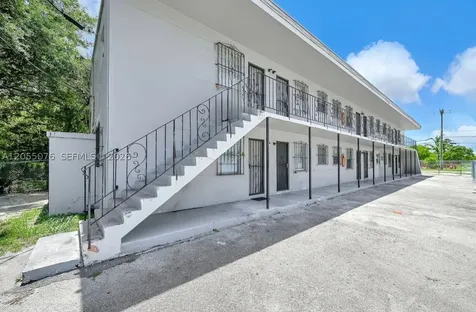 6901 NW 8th Avenue Miami FL 33150