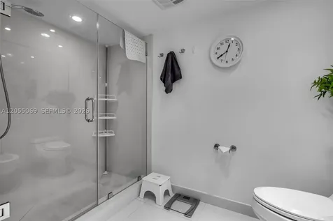201 Crandon Boulevard Key Biscayne FL 33149