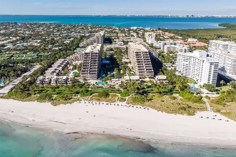 201 Crandon Boulevard Key Biscayne FL 33149