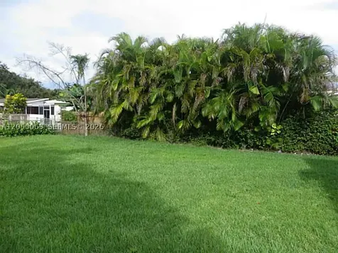 5851 SW 28 Street Miami FL 33155