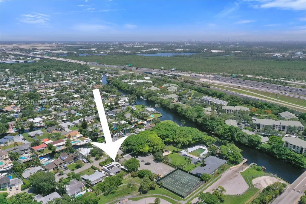 2531 Whale Harbor Lane Fort Lauderdale FL 33312