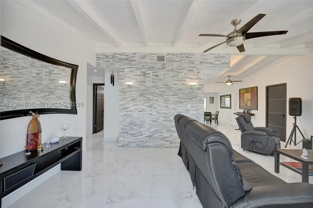 2531 Whale Harbor Lane Fort Lauderdale FL 33312