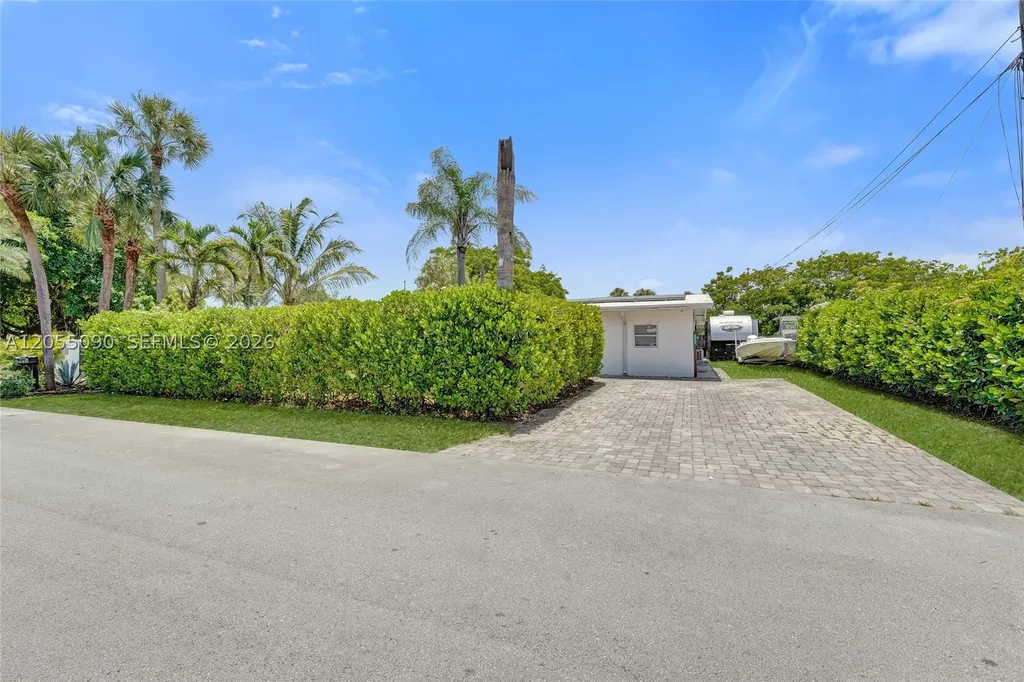 2531 Whale Harbor Lane Fort Lauderdale FL 33312