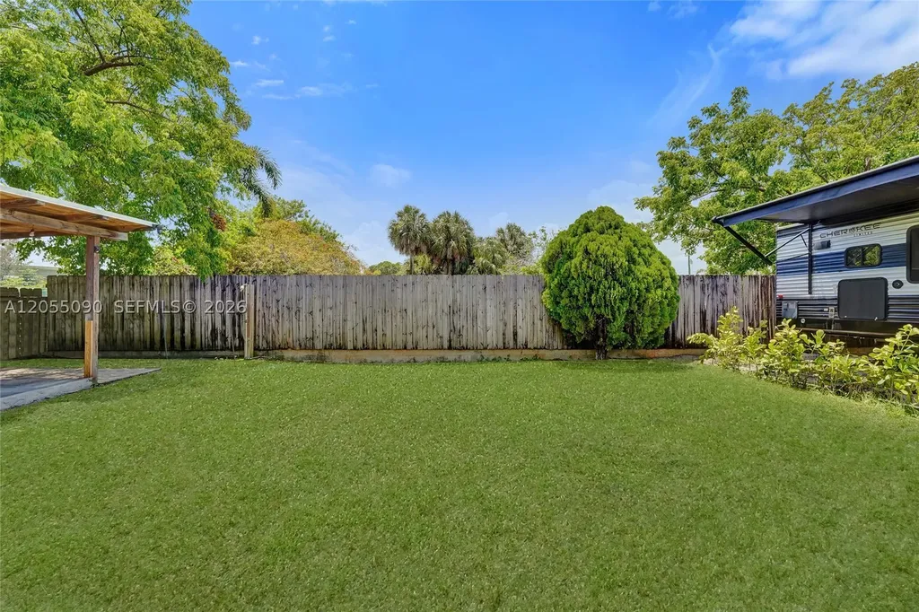 2531 Whale Harbor Lane Fort Lauderdale FL 33312