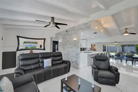 2531 Whale Harbor Lane Fort Lauderdale FL 33312