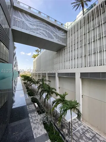 851 NE 1st Avenue Miami FL 33132