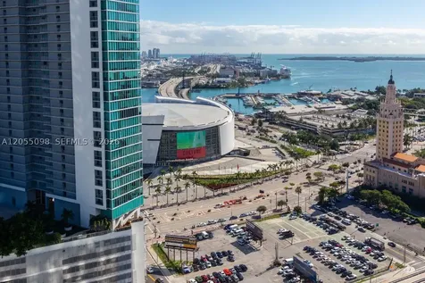 851 NE 1st Avenue Miami FL 33132