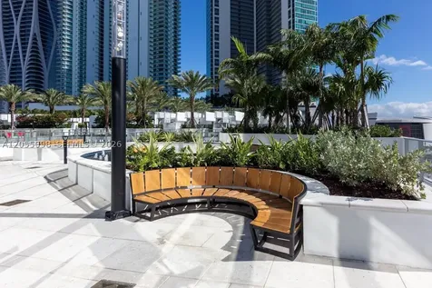 851 NE 1st Avenue Miami FL 33132