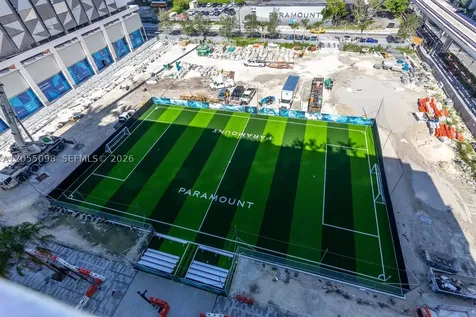 851 NE 1st Avenue Miami FL 33132