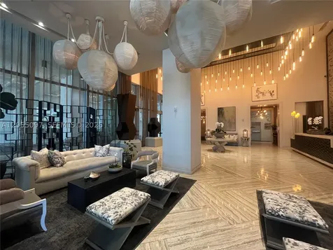 2900 NE 7th Avenue Miami FL 33137