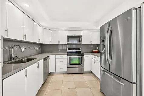1901 Brickell Avenue Miami FL 33129