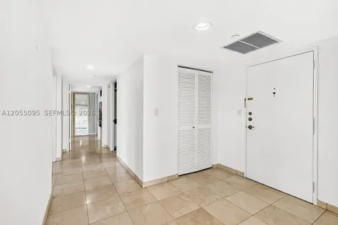 1901 Brickell Avenue Miami FL 33129