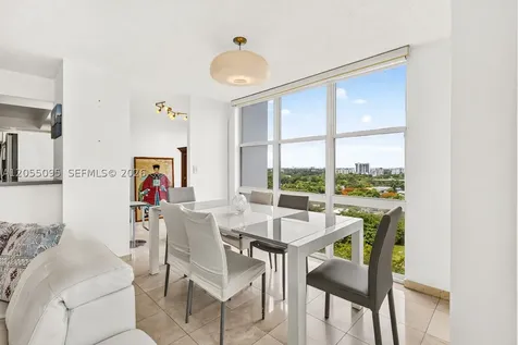 1901 Brickell Avenue Miami FL 33129