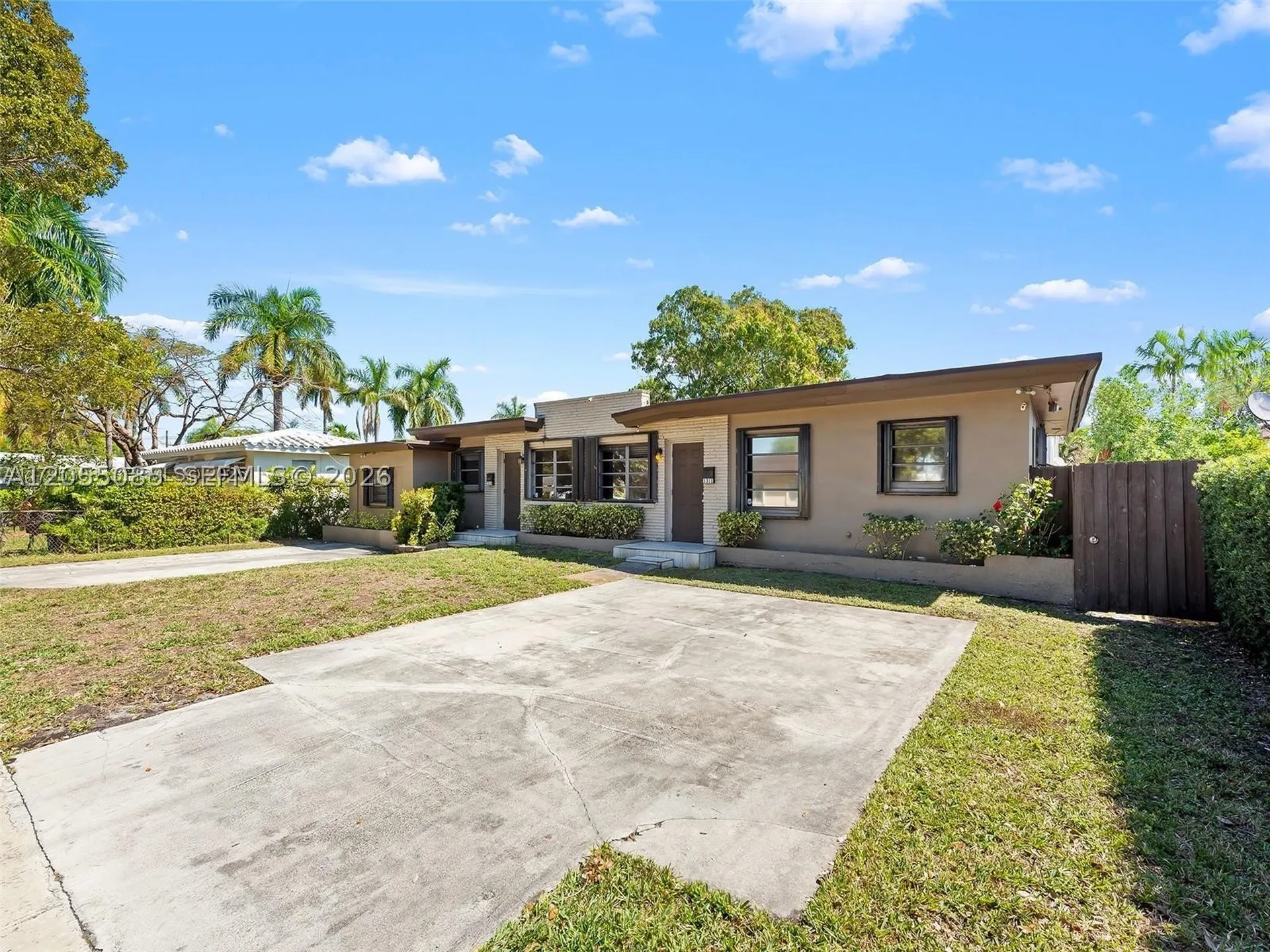 1311 N 19th Avenue Hollywood FL 33020
