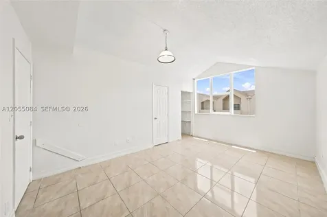 5255 W 26th Court Hialeah FL 33016