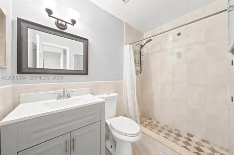 5255 W 26th Court Hialeah FL 33016