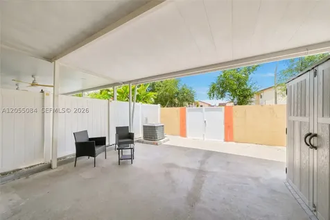 5255 W 26th Court Hialeah FL 33016