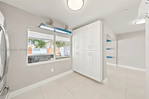 5255 W 26th Court Hialeah FL 33016