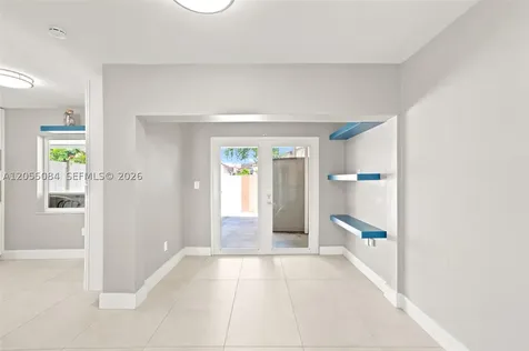 5255 W 26th Court Hialeah FL 33016