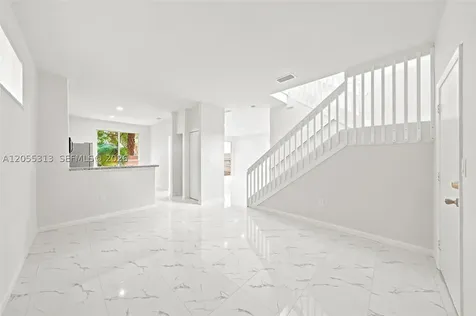 8684 NW 1st Street Miami FL 33126