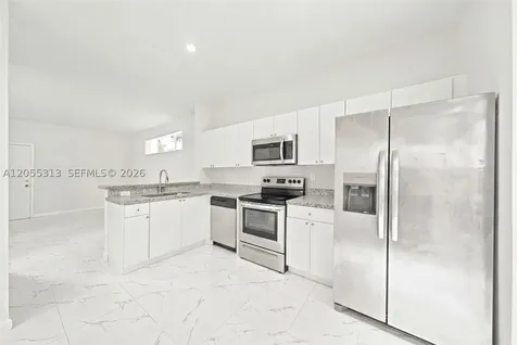 8684 NW 1st Street Miami FL 33126