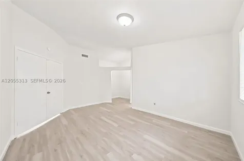 8684 NW 1st Street Miami FL 33126