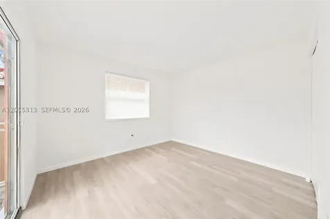 8684 NW 1st Street Miami FL 33126