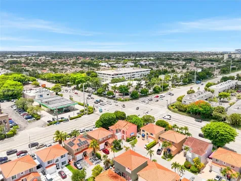 8684 NW 1st Street Miami FL 33126