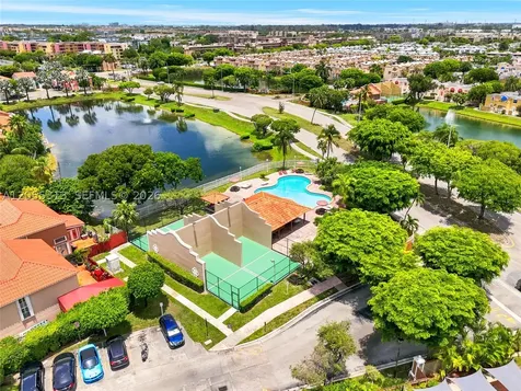 8684 NW 1st Street Miami FL 33126