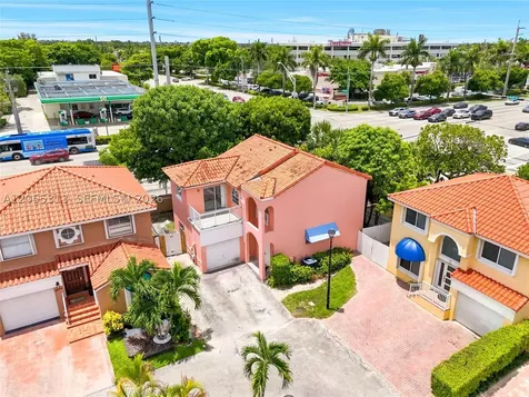 8684 NW 1st Street Miami FL 33126