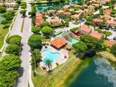 8684 NW 1st Street Miami FL 33126