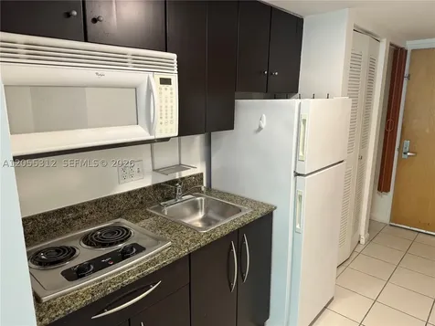 1200 Brickell Bay Drive Miami FL 33131