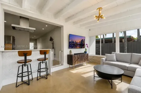 6507 SW 39th Terrace Miami FL 33155