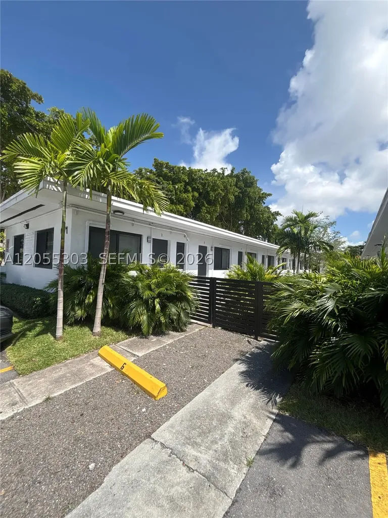 671 SW 7th Street Miami FL 33130