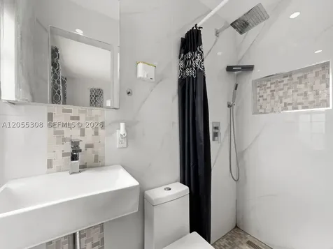 355 W 62nd Street Hialeah FL 33012